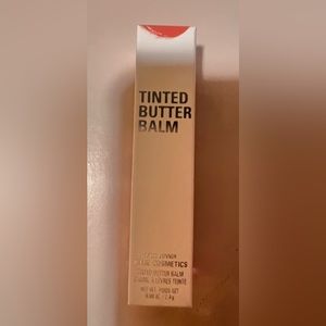 NIB KYLIE TINTED BUTTER BALM. that’s tea